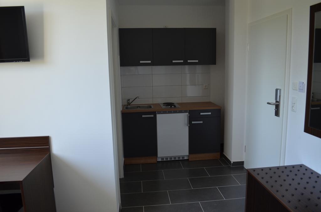Zwei Raben Pension Mainz Zimmer foto