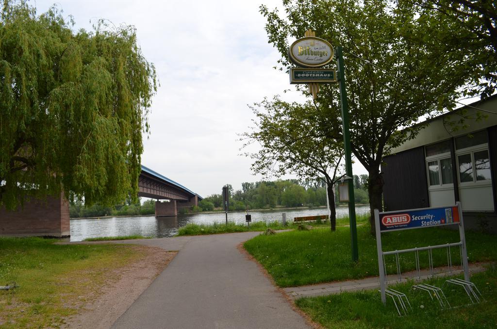Zwei Raben Pension Mainz Exterior foto
